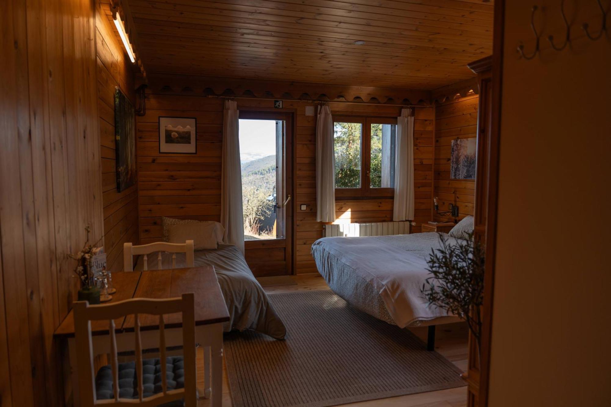 Minds & Mountains Eco Lodge La Molina  Exteriör bild